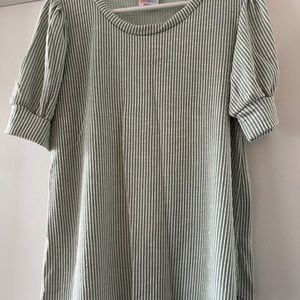 LuLaRoe Elosie Top